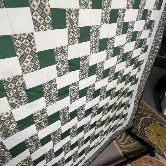 Vintage Quilt Optical Geometric Green and Blue 61x94 Check Chain Handmade - Picture 3 of 7